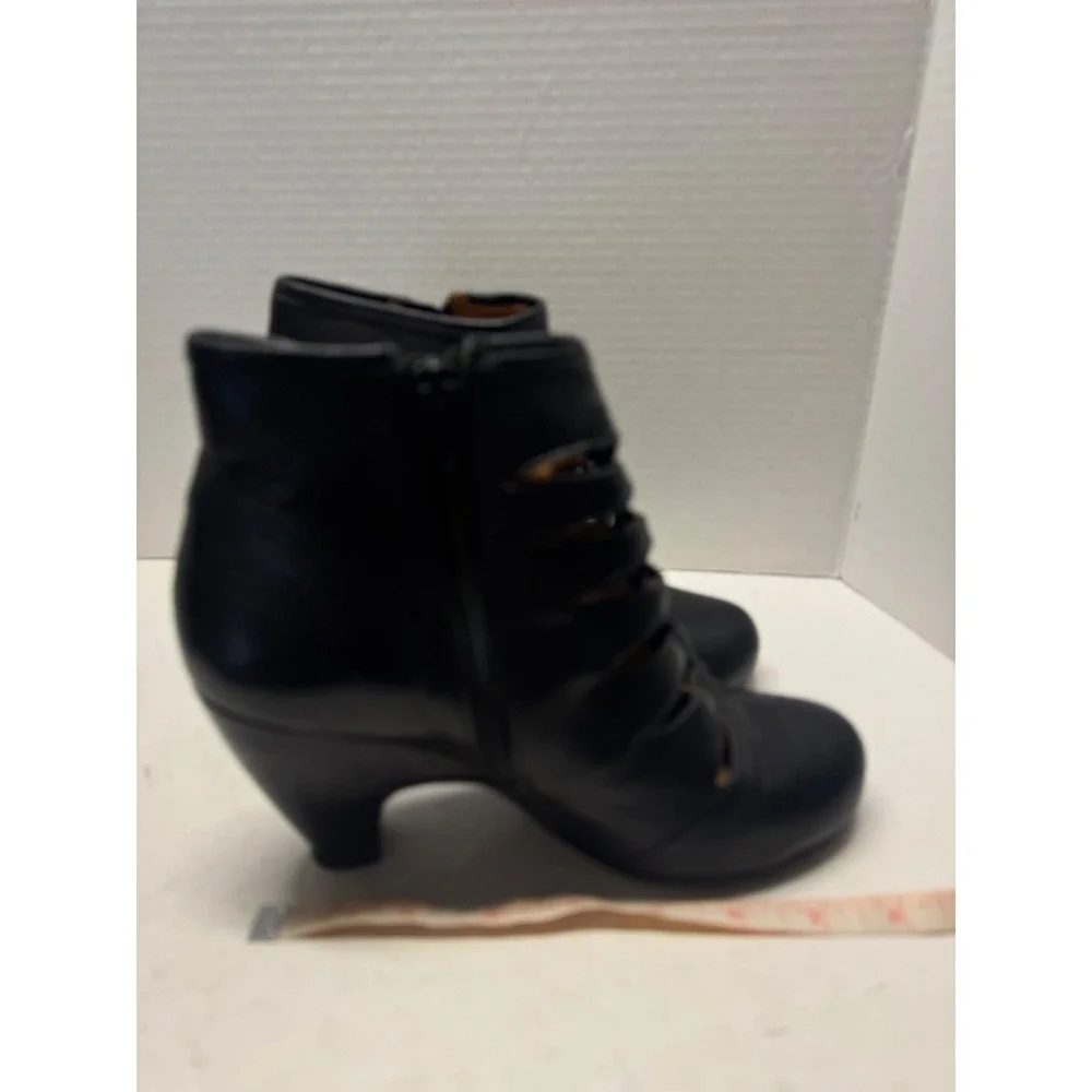 Miz Mooz Throne Black Leather Cutout Lace Up Ankle Boots GZ0076 Women 7 M